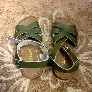 Salt water sandals by hoy